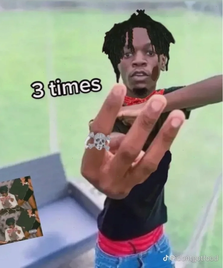 3 meme ánh mắt tinh nghịch