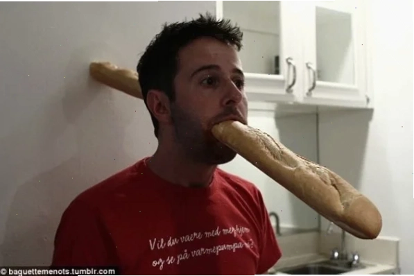 bánh mì meme lầy lội