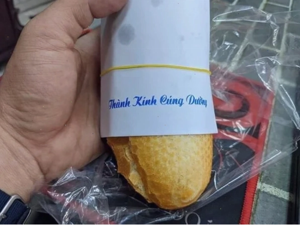 bánh mì meme vui vẻ
