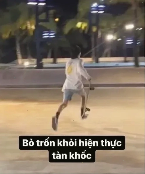 Biểu cảm chạy ngay đi meme cực lố