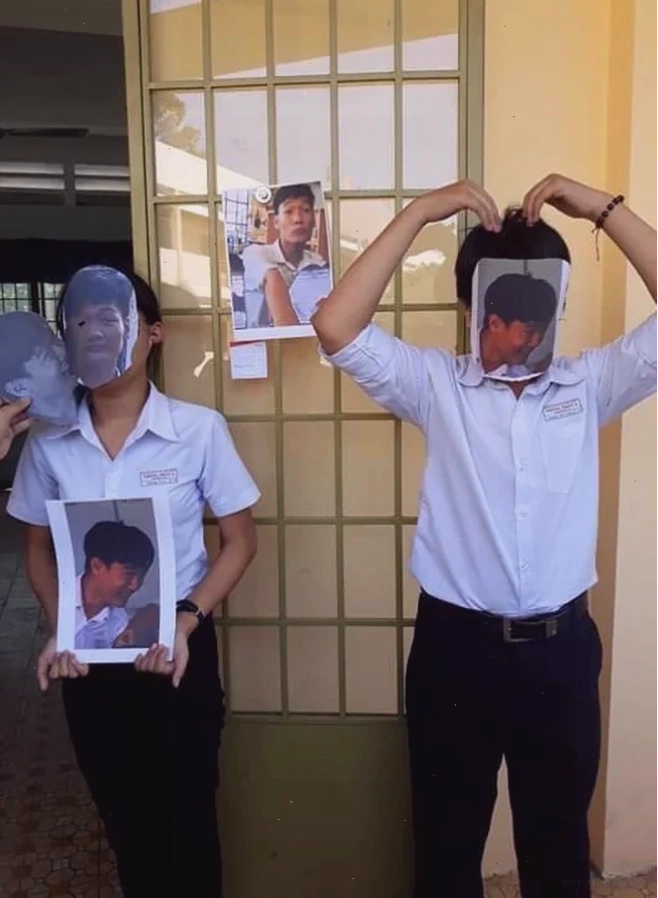 học sinh meme chán nản