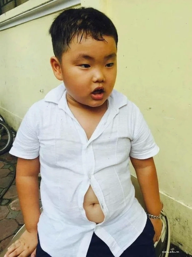 học sinh meme ngạc nhiên