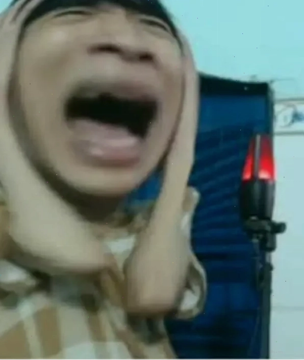 Mặt hốt hoảng meme trong phim ảnh
