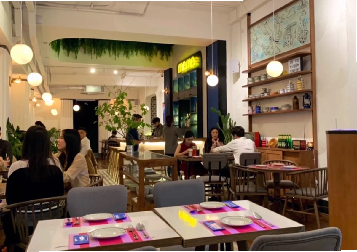 meme bistro mai hắc đế menu món pad thai được trình bày đẹp mắt