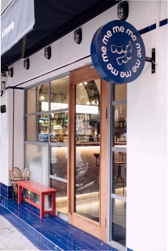 meme bistro mai hắc đế trang trí không gian nghệ thuật