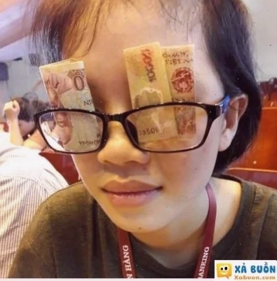 meme che mắt giấu mặt