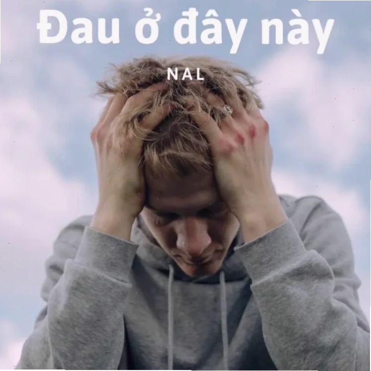 Meme chỉ vào ngực đầy tâm trạng