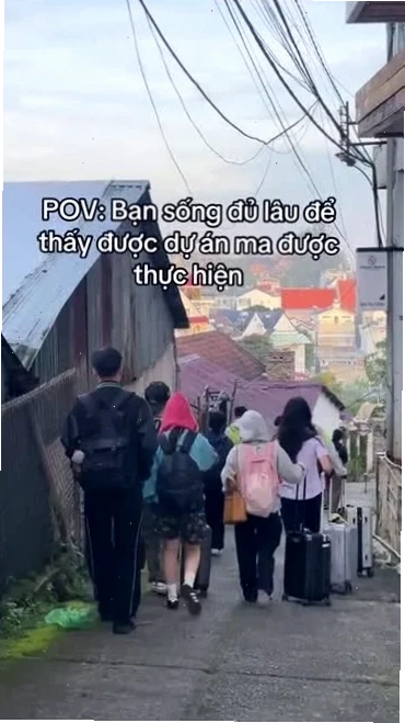 meme đám ma trang trọng
