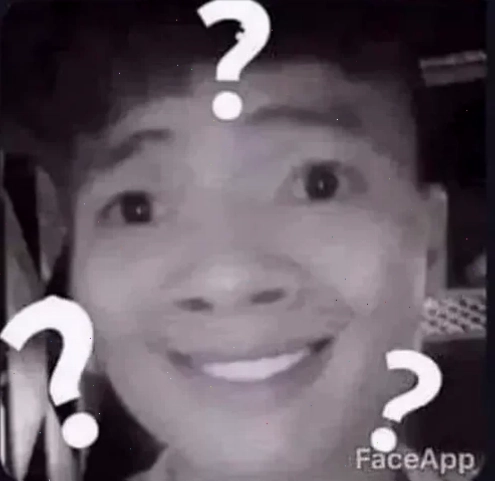 meme kha banh đang múa quạt