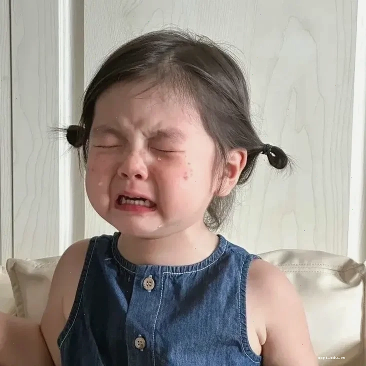 meme mếu cute