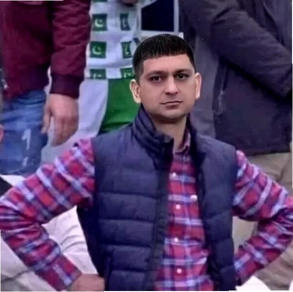 meme người đàn ông chống tay bất lực