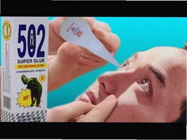 meme nhỏ mắt