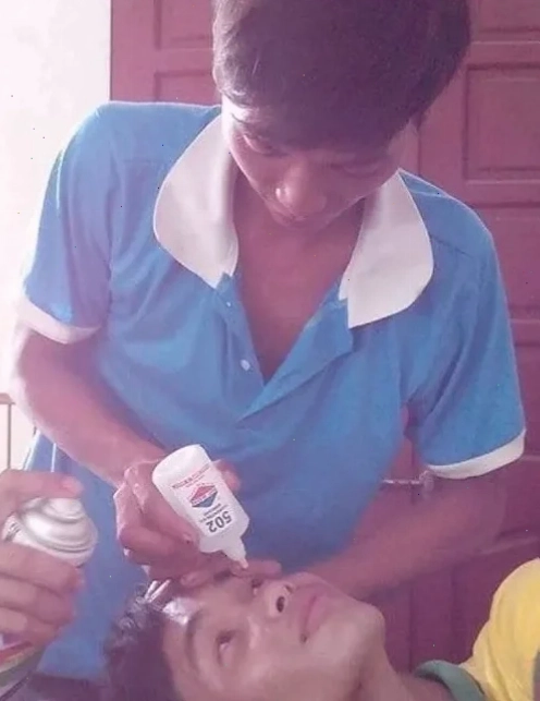 meme nhỏ mắt
