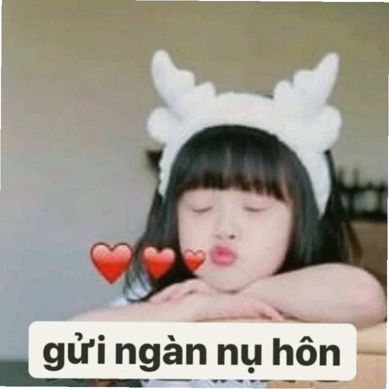 meme tình yêu ánh mắt