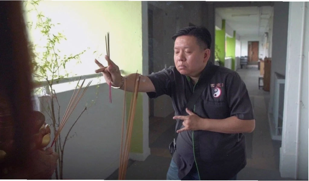 meme trừ tà