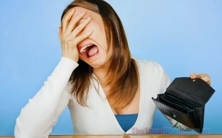 meme ví hết tiền hẹn bạn bè