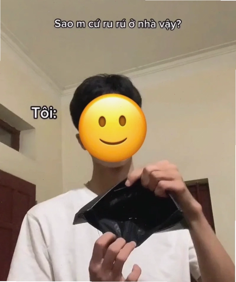 meme ví hết tiền tay không nhìn trời