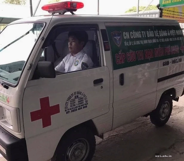 meme xe cứu thương