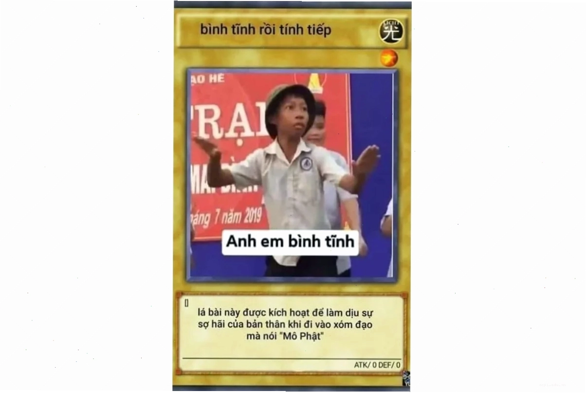 thần bài meme đối đầu