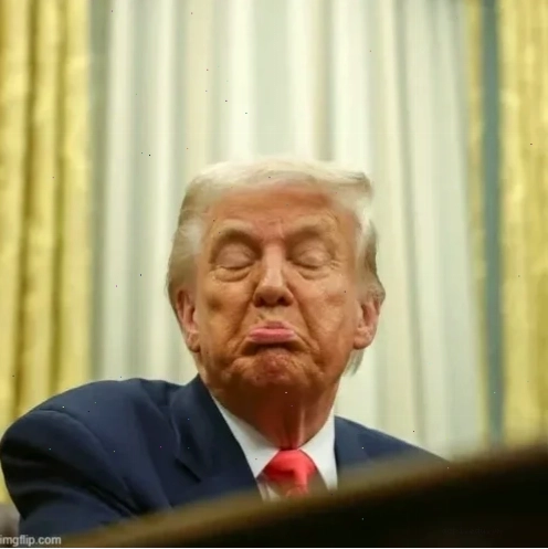 trề môi meme dỗi hờn trề môi meme đáng yêu